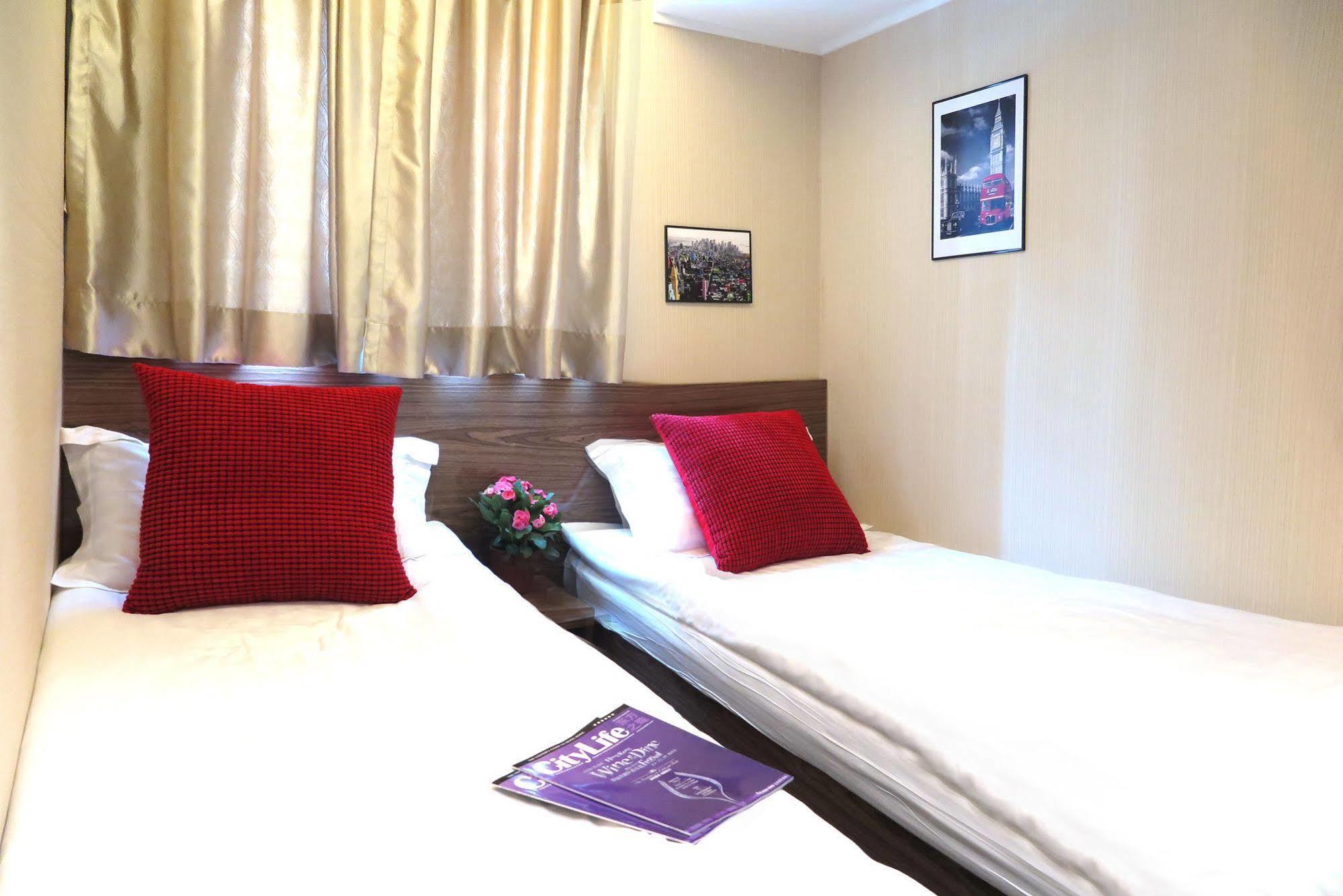 Shanghai Red 3* Hong Kong