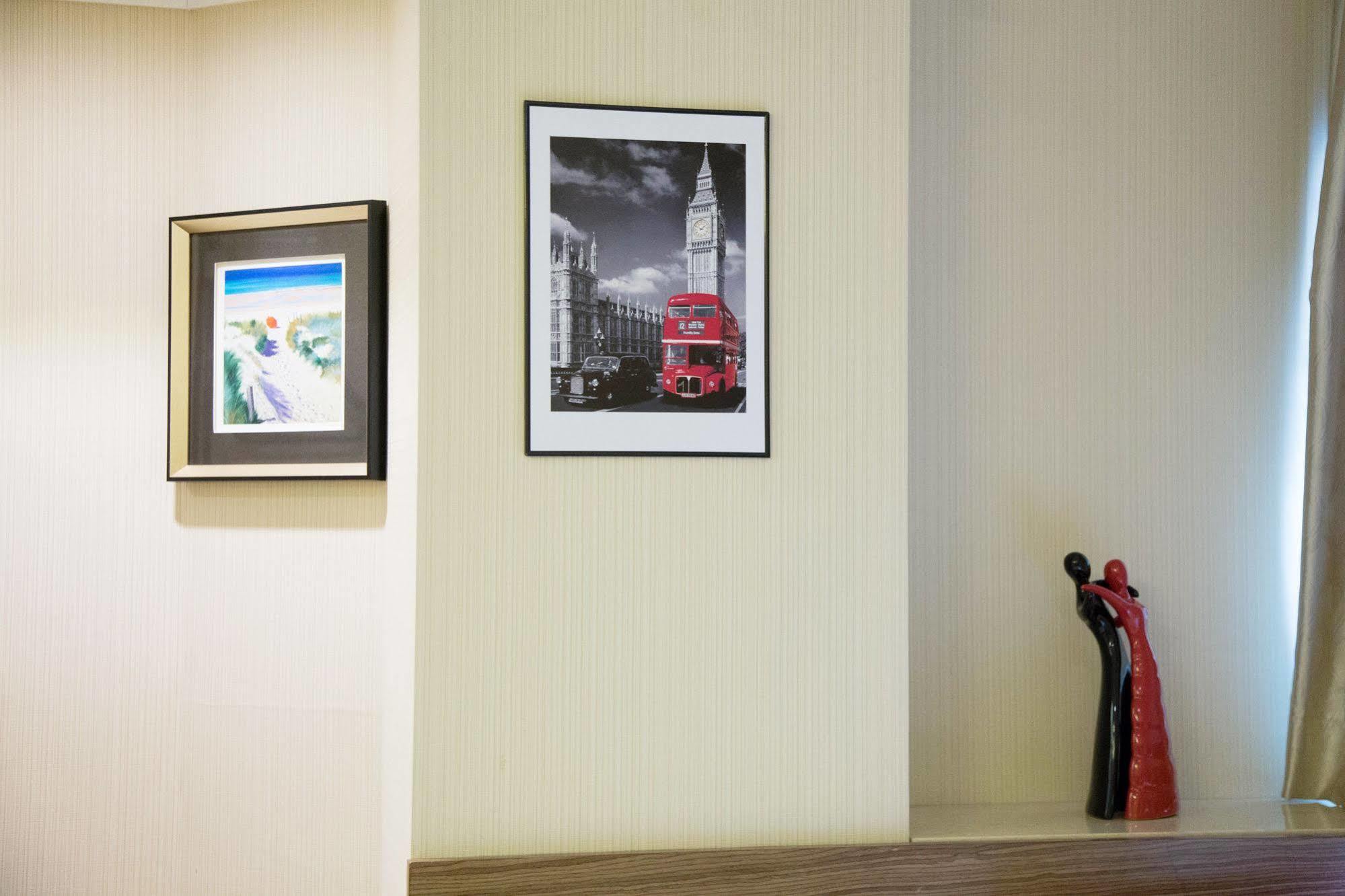 Hotel Shanghai Red 3*