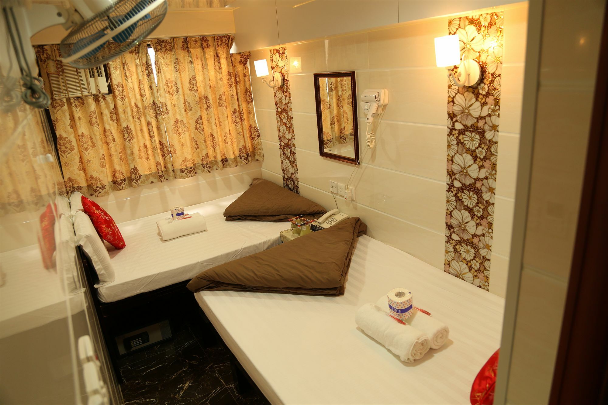 New Tokyo Guest house Hong Kong