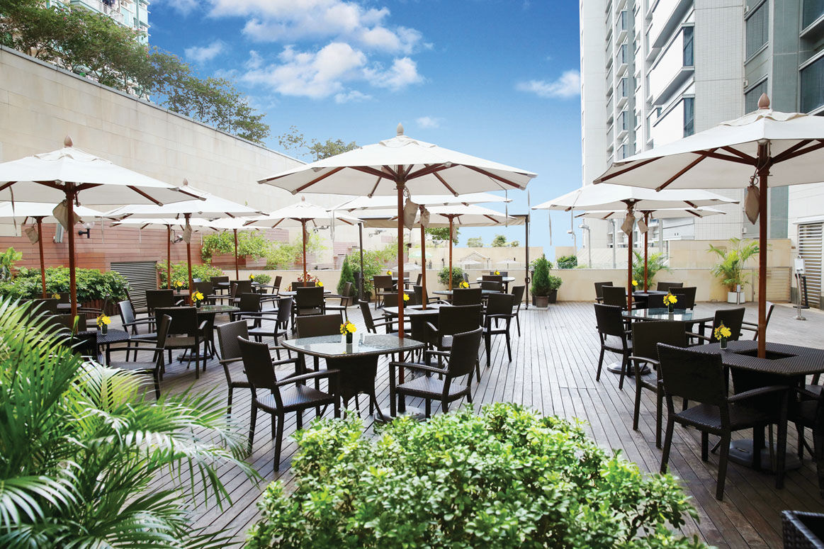 Harbour Plaza 8 Degrees Hotel
