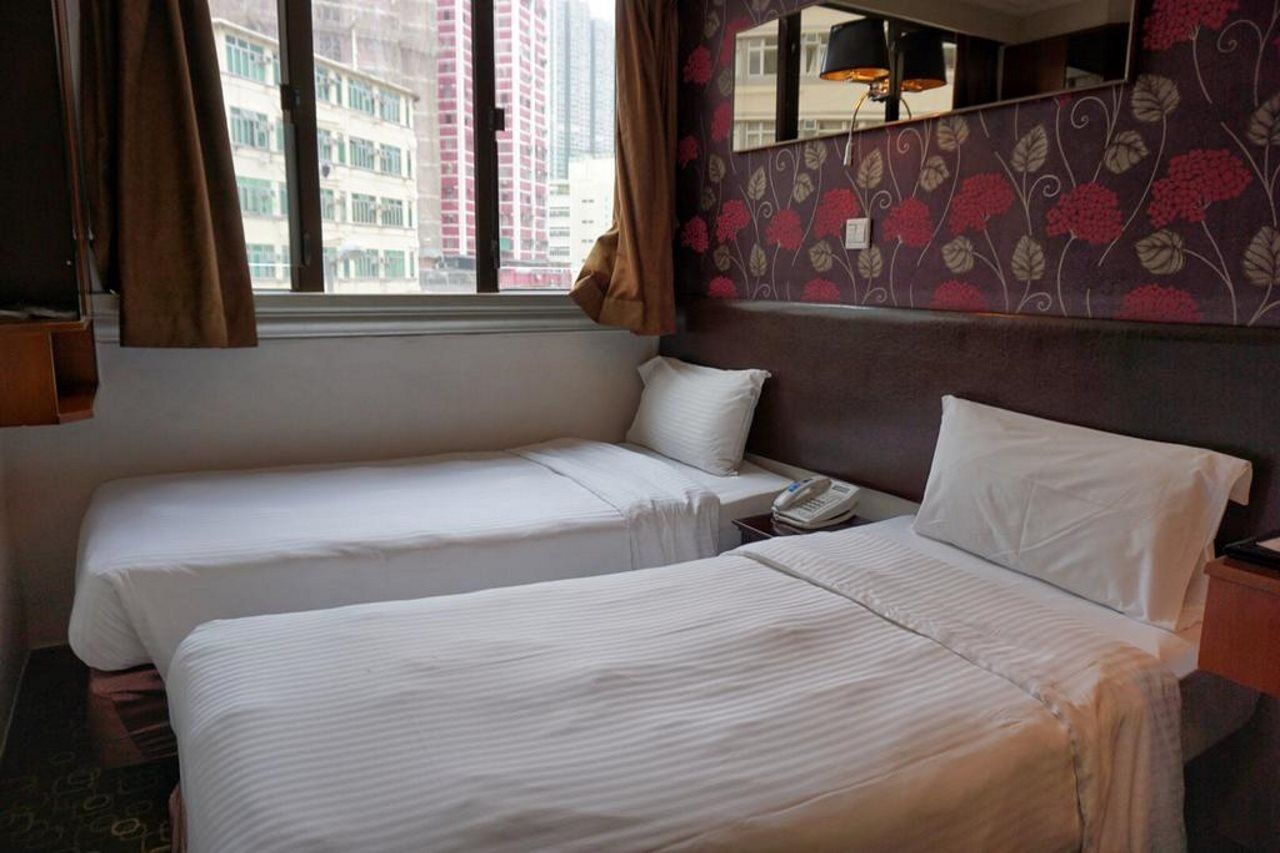 Lander Edward Hotel